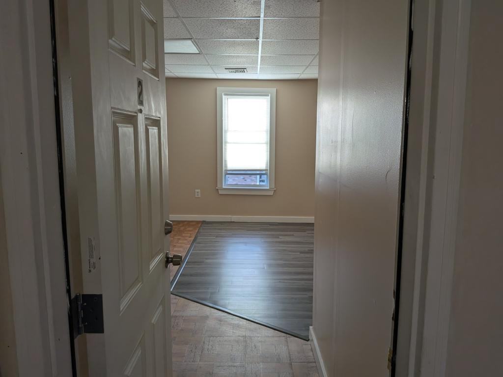 437 Bay St #2 - Photo 3 of 14