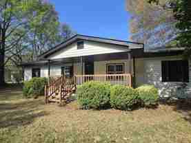 2619 W Black Creek Rd - Photo 1 of 1