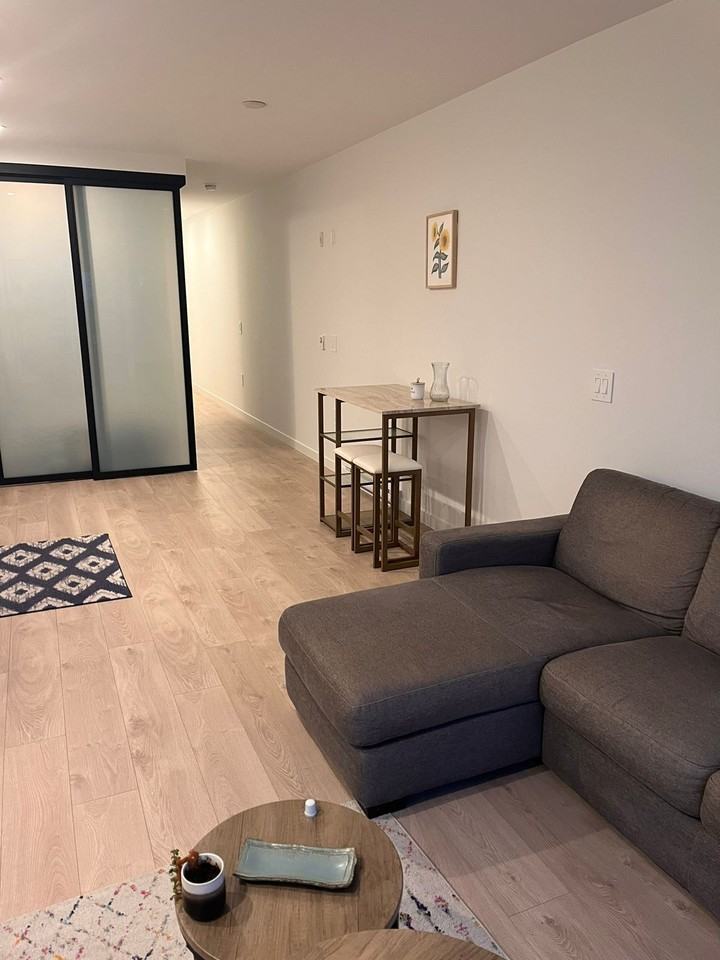 2520 Guelph Street - Photo 3 of 14