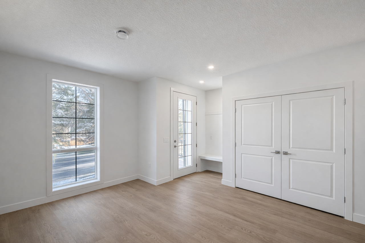 227 Tuxedo 8 - Photo 2 of 7