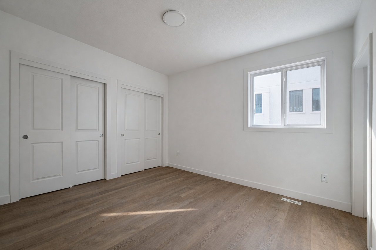 227 Tuxedo 8 - Photo 4 of 7