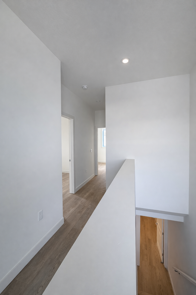 227 Tuxedo 8 - Photo 5 of 7