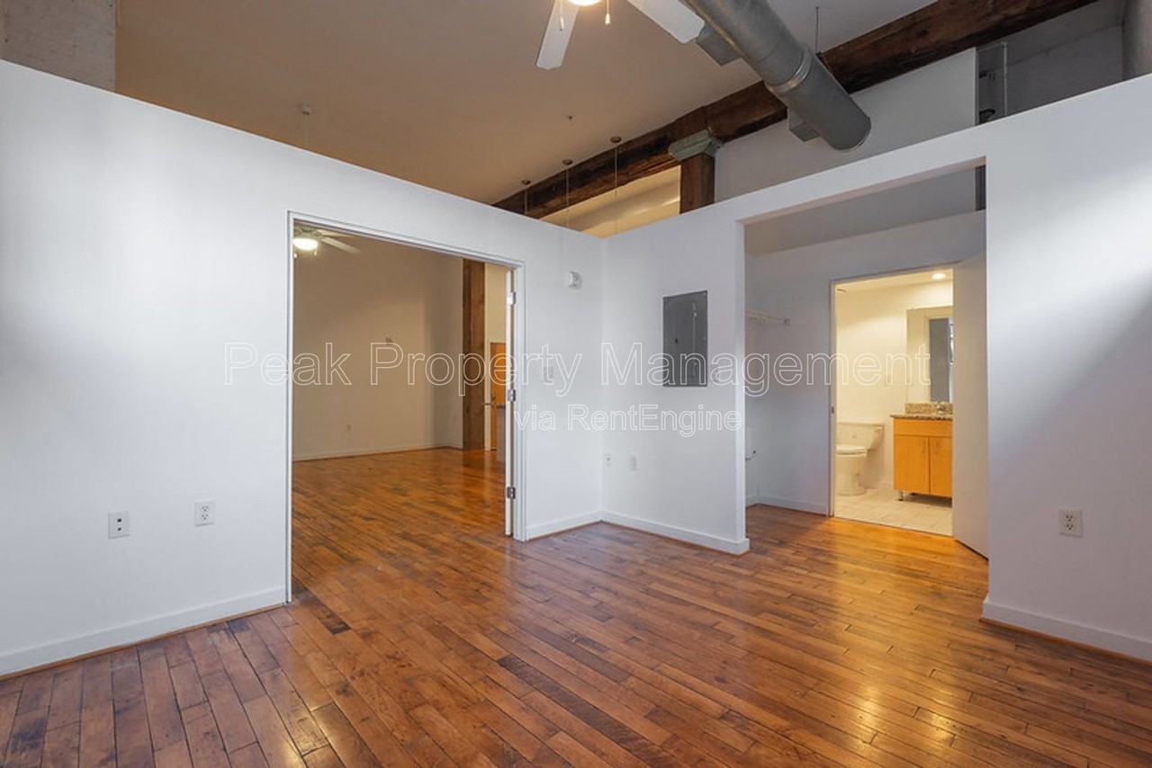 15 N Union St #2 - Photo 3 of 7