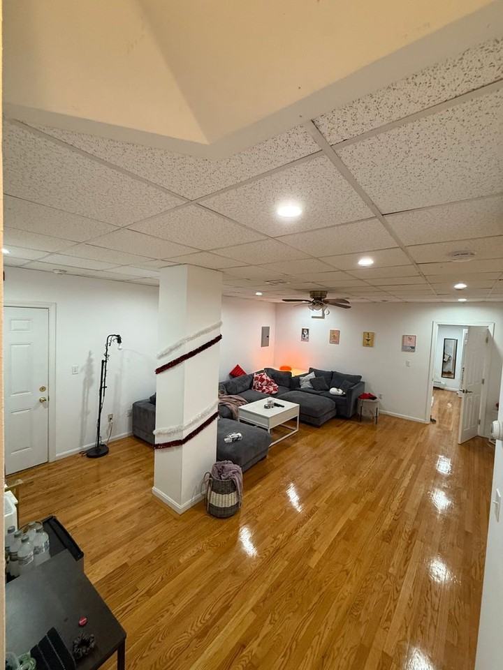 29 Fleet St - Photo 6 of 14