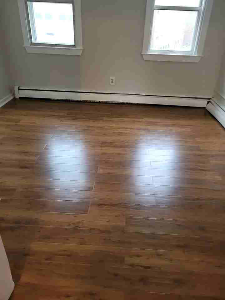 259 Bennington St - Photo 5 of 13