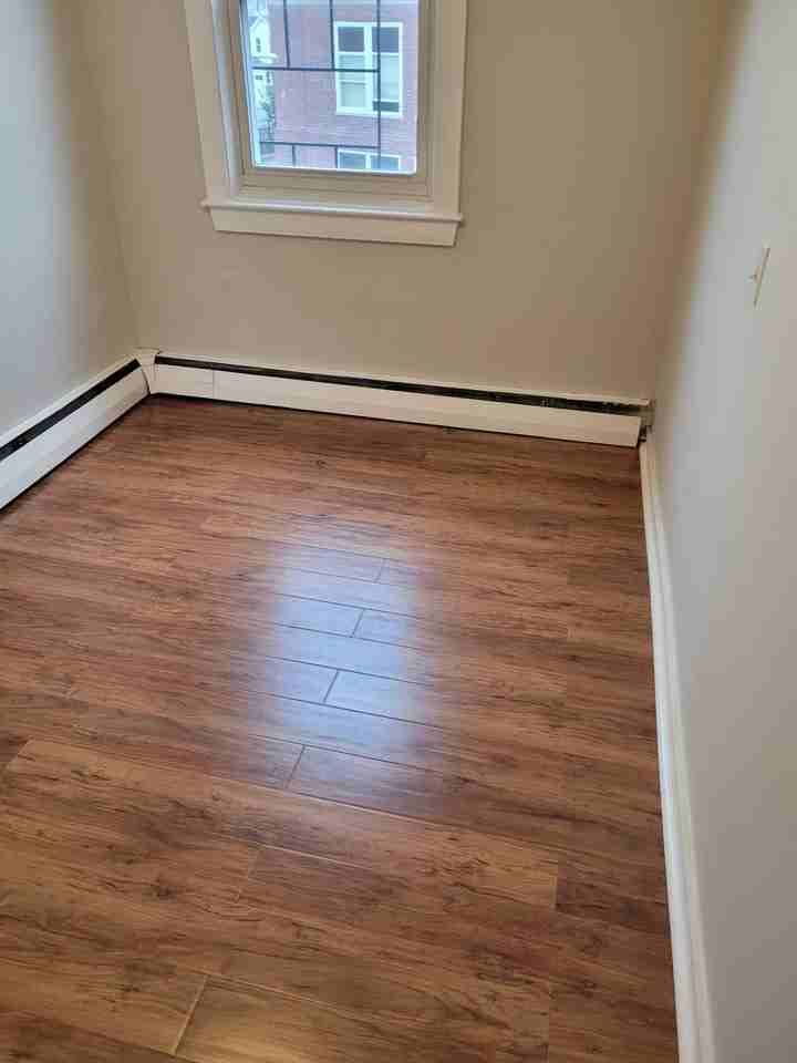 259 Bennington St - Photo 6 of 13