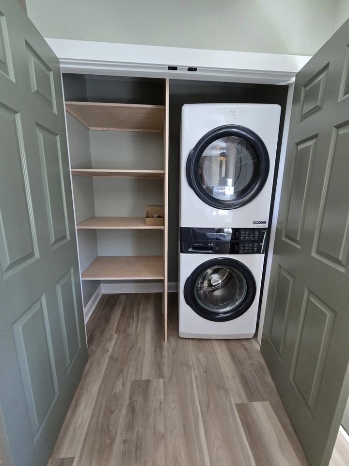 1209 Grace Ave - Photo 5 of 21