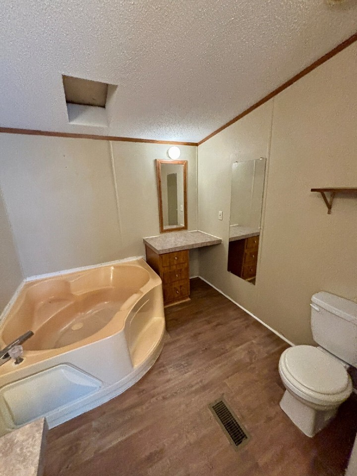 620 Creek Church Rd - Photo 5 of 11