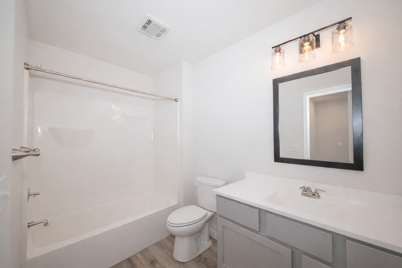 The Berg Apartments - Photo 4 of 29