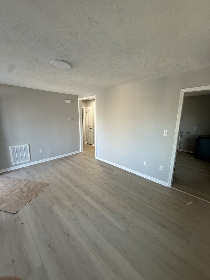 1211 Shirley Rd - Photo 2 of 4