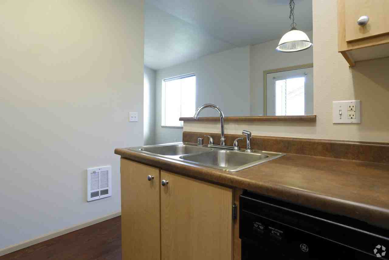 Keystone RIdge - Photo 5 of 24