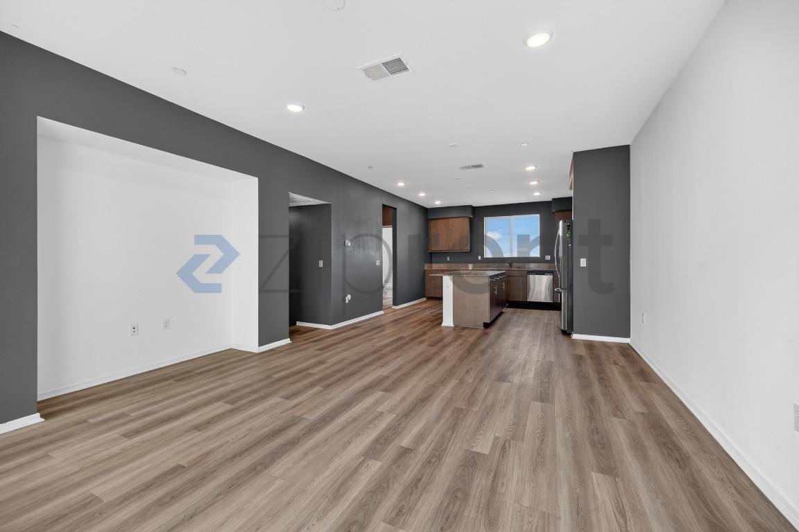 5252 Beachfront Cove St #198 - Photo 5 of 21