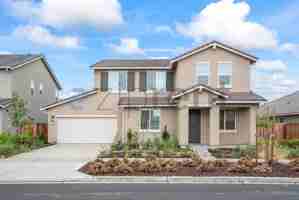 featured image of 3284 Oak Trail Dr