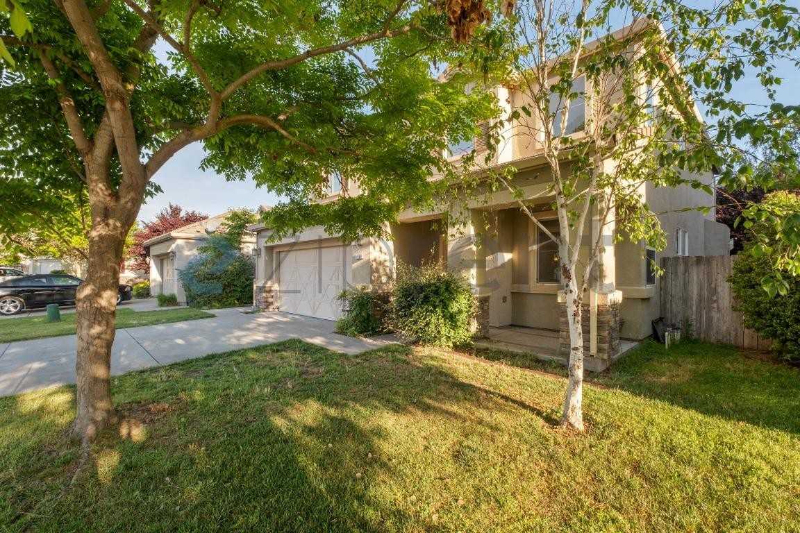 1137 Saint Croix Way - Photo 2 of 39