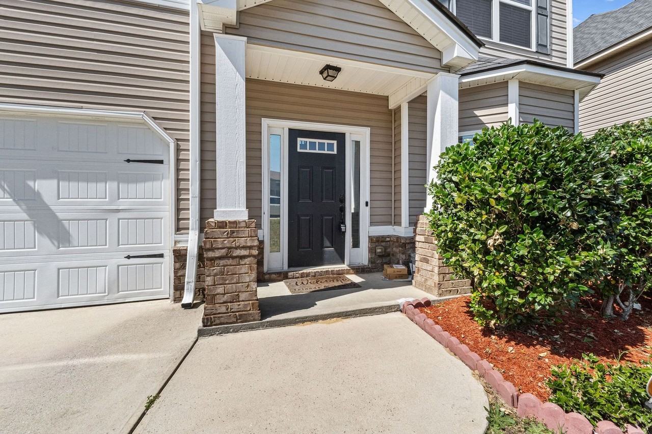 4464 Grove Landing Dr - Photo 2 of 35