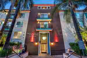 featured image of 280 E Del Mar Blvd