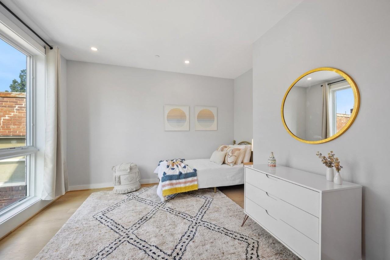 424 Missouri Ave Nw #3A - Photo 7 of 19