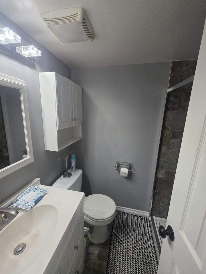 606 E Algonquin Rd #101 - Photo 2 of 19