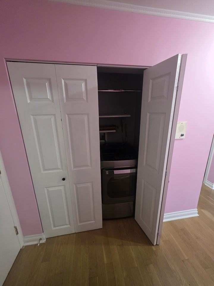 606 E Algonquin Rd #101 - Photo 3 of 19