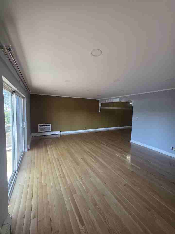 606 E Algonquin Rd #101 - Photo 5 of 19