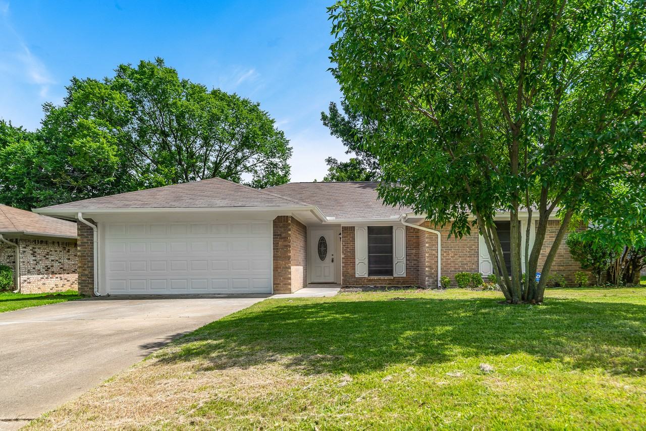 2901 Panhandle Dr #NA - Photo 2 of 21