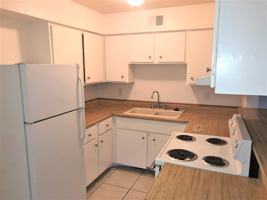 featured image of 4711 Convaire Ave #3