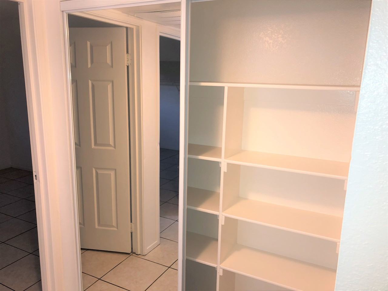 4711 Convaire Ave #3 - Photo 5 of 8