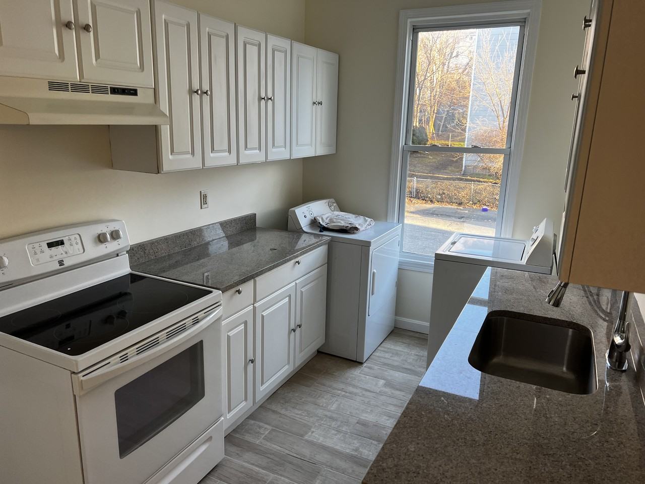 35 Fox St #2 - Photo 2 of 17