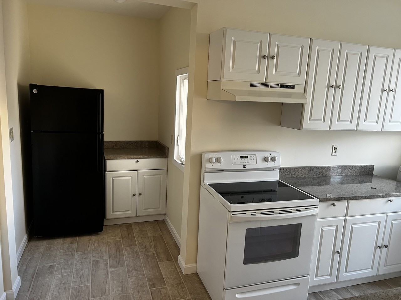 35 Fox St #2 - Photo 3 of 17