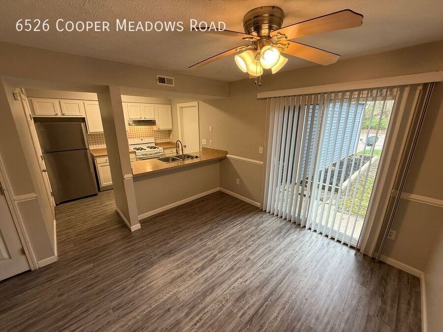 6526 Cooper Meadows Rd - Photo 4 of 14