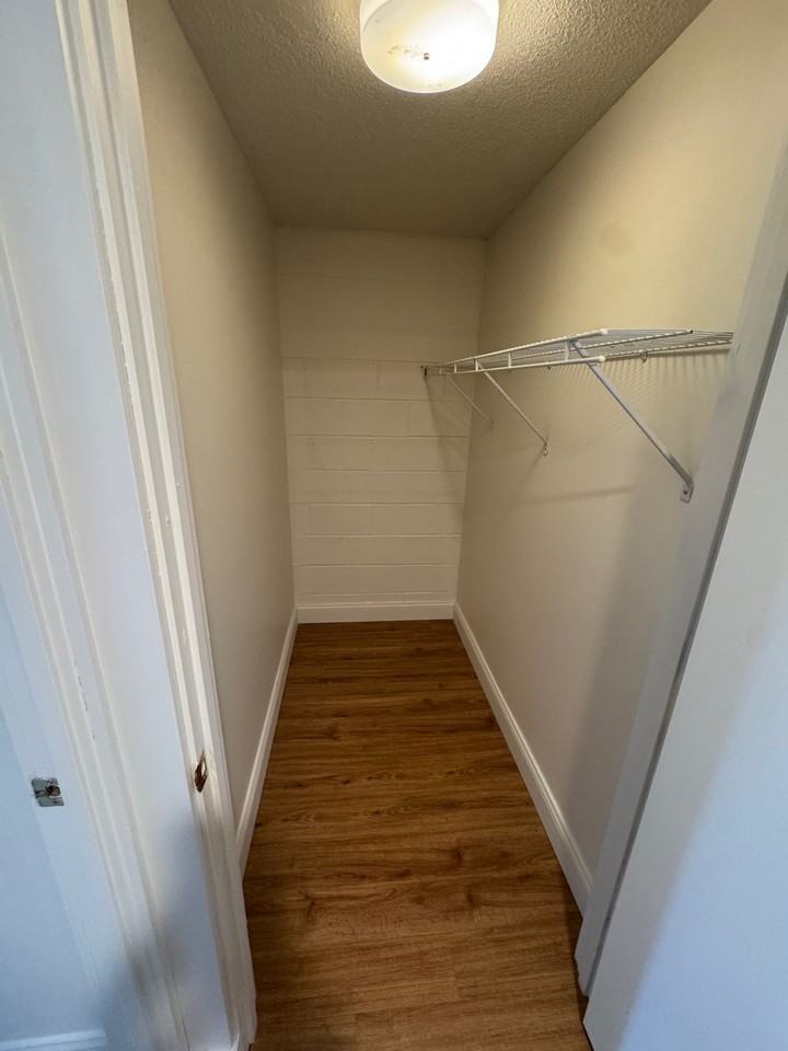 117 W Concord St #4 - Photo 4 of 5