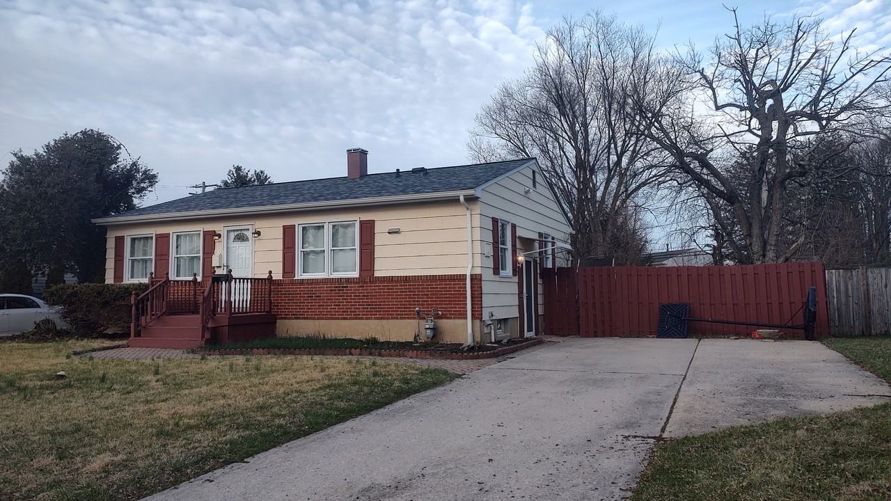 605 Shirley Manor Rd #NA - Photo 2 of 16