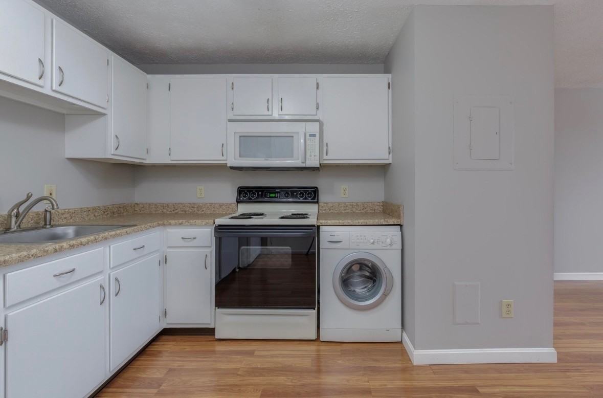 525 Calef Rd #22 - Photo 4 of 16