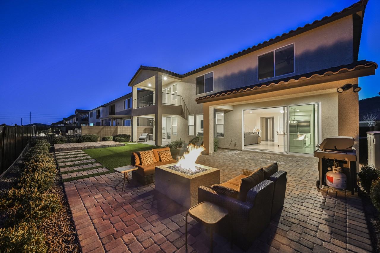 4564 Amazing View St #NA - Photo 6 of 29