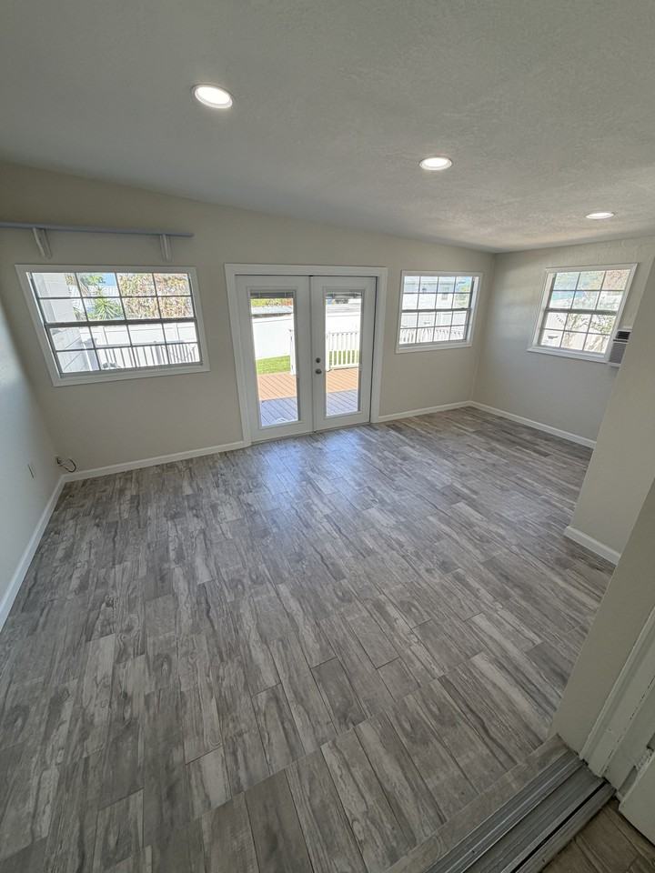 268 2nd St #NA - Photo 5 of 37