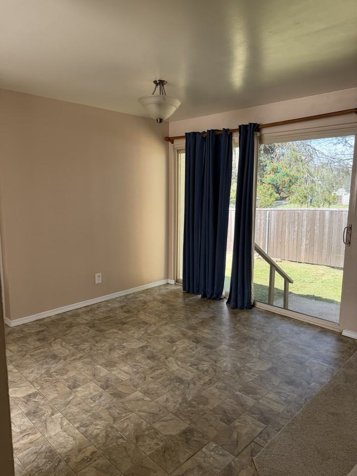 17459 Sw Wright St #NA - Photo 5 of 15