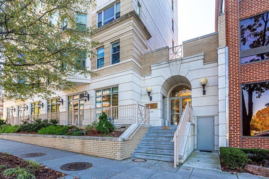 2600 Pennsylvania Ave Nw #7C - Photo 2 of 36