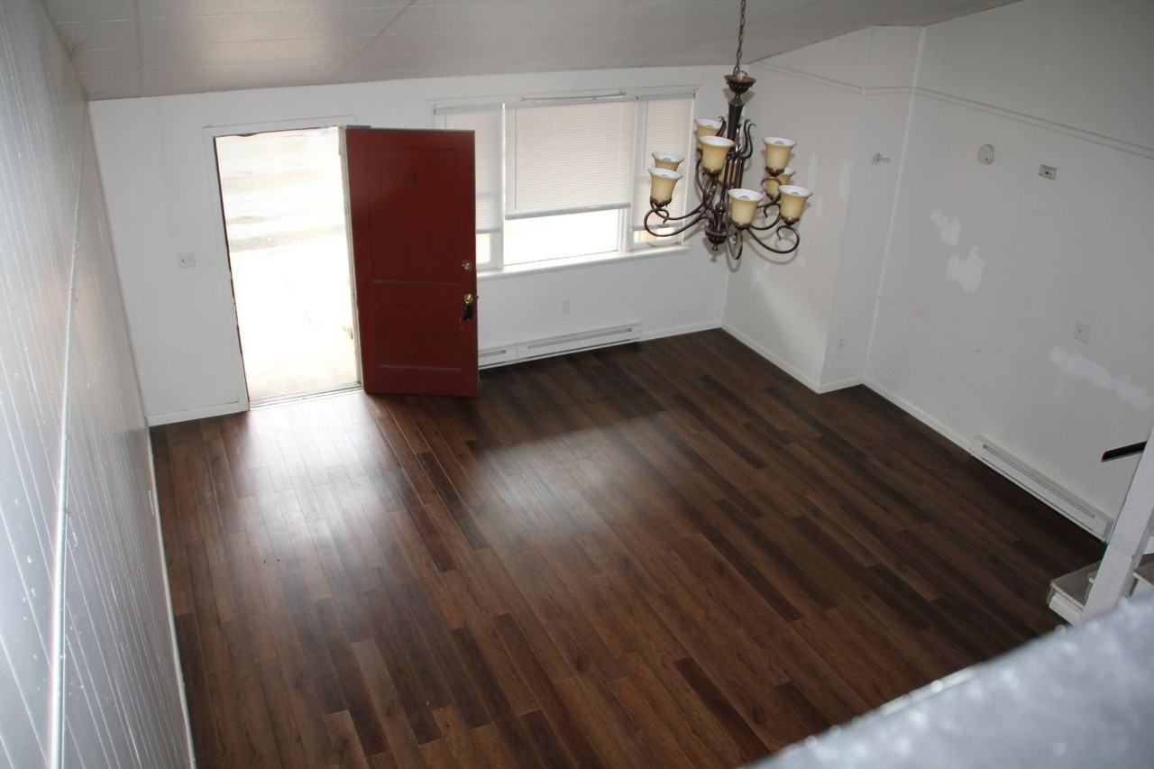 118-122 118-122 West Market Street - 120 W Market St - #3 - Photo 2 of 10