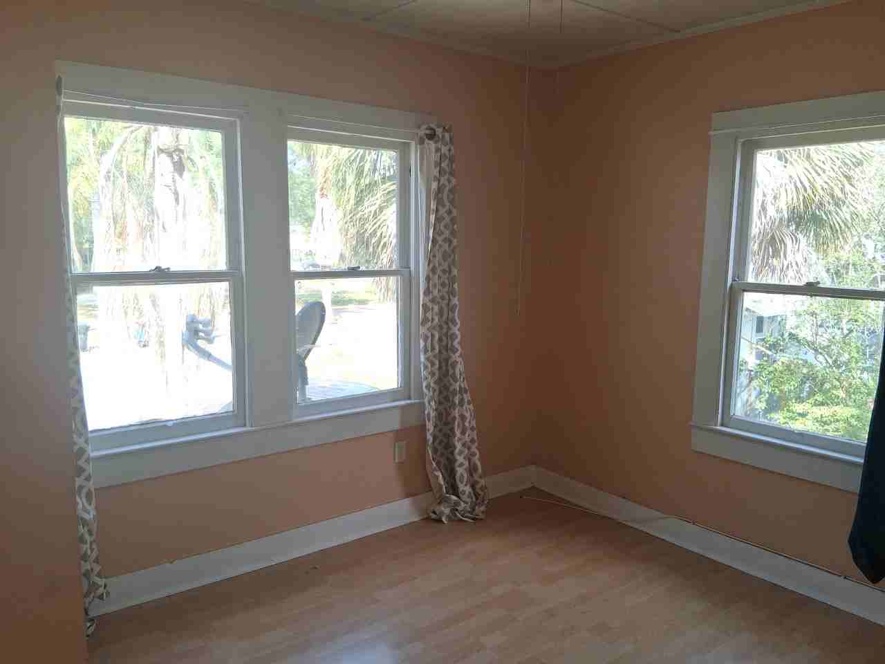 309 Pennsylvania Ave #1-2 - Photo 4 of 7