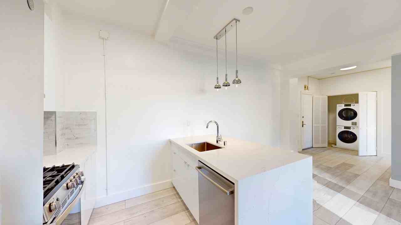 1801 California St #104 - Photo 5 of 16