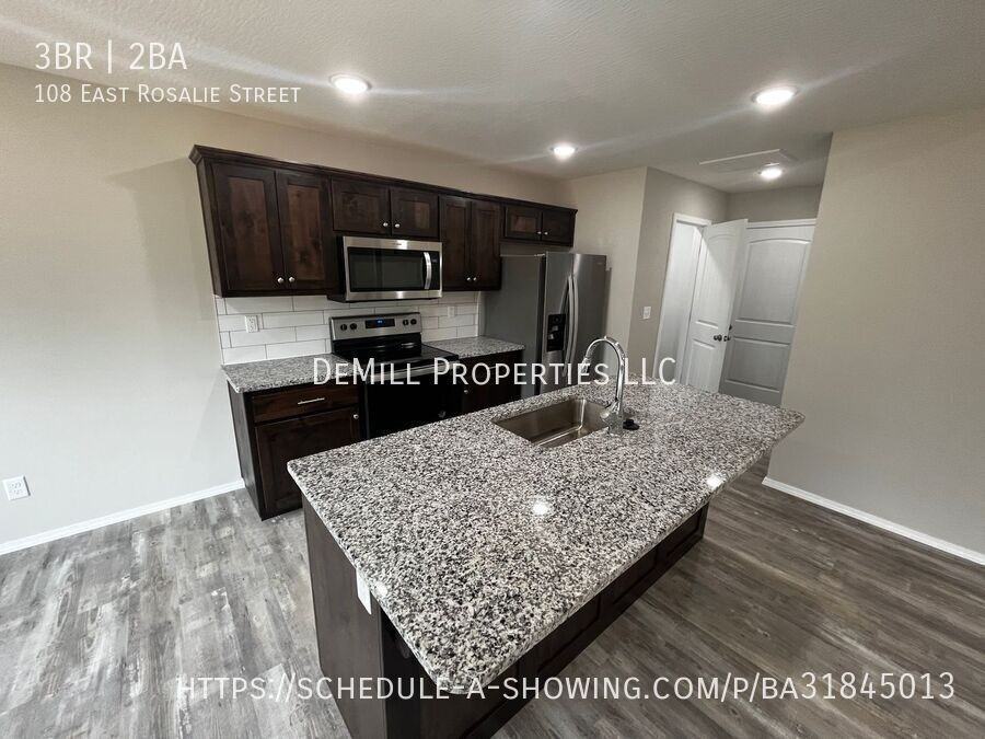 108 E Rosalie St - Photo 4 of 20