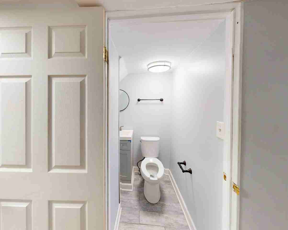 56 Hillside Pl #1 - Photo 5 of 35