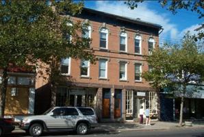 featured image of 924 State St #7