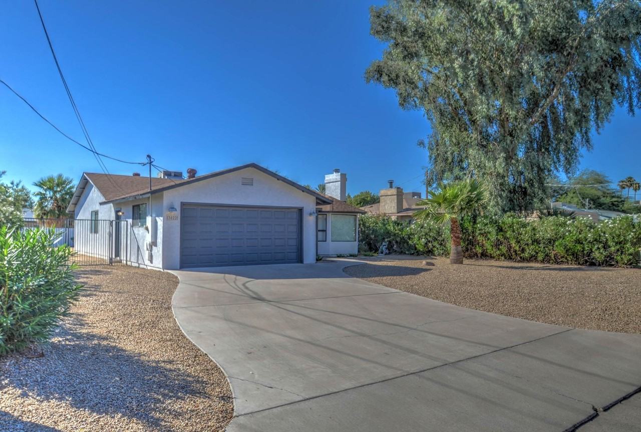 3022 N 34th Pl - Photo 2 of 50