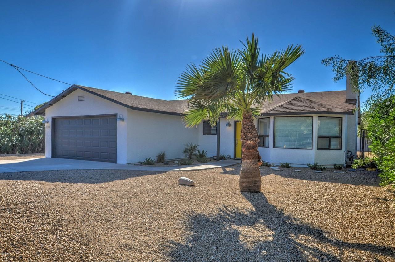3022 N 34th Pl - Photo 3 of 50