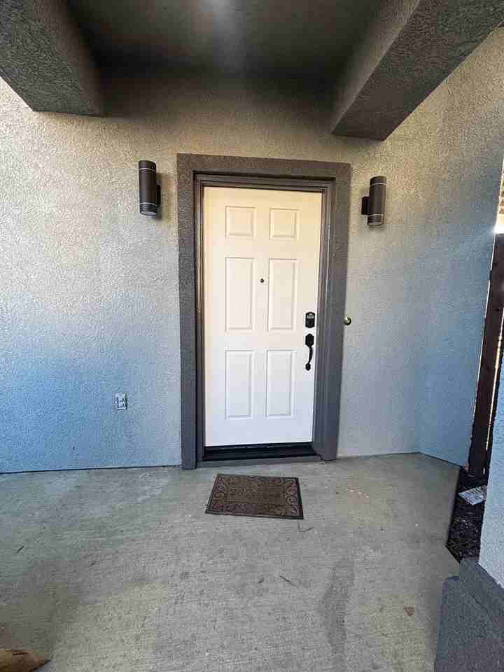 705 Chateau Cir - Photo 4 of 28