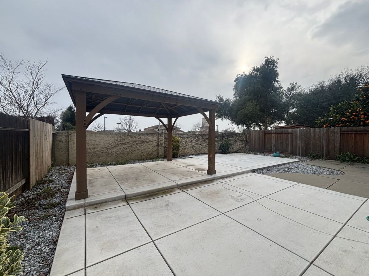 705 Chateau Cir - Photo 5 of 28