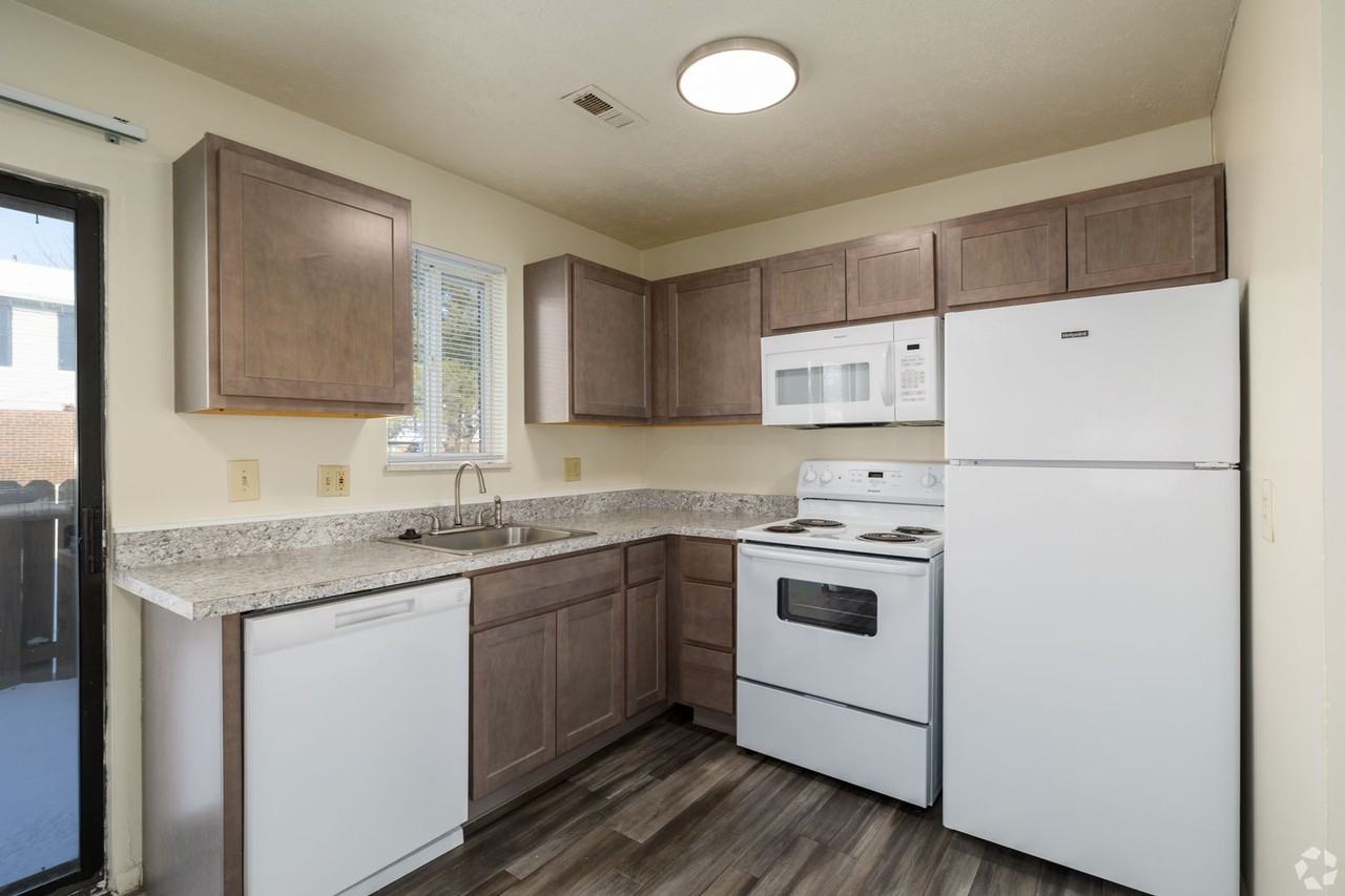 Carriage Station Townhomes - CST - Photo 2 of 7