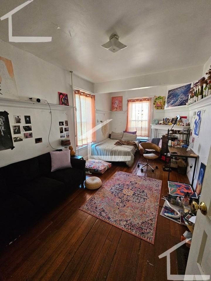 90 Ashford St