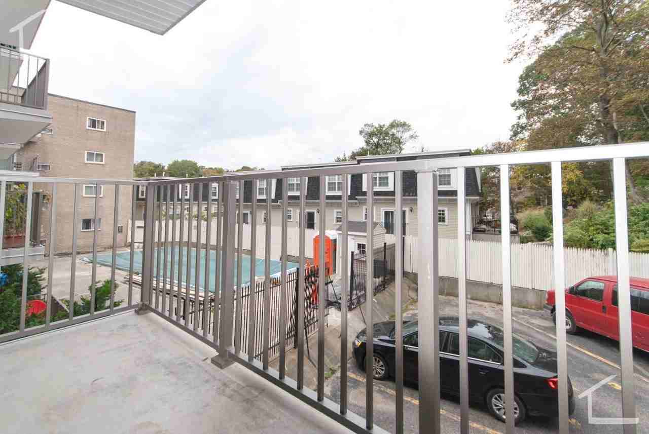 125 Tremont St - Photo 5 of 10
